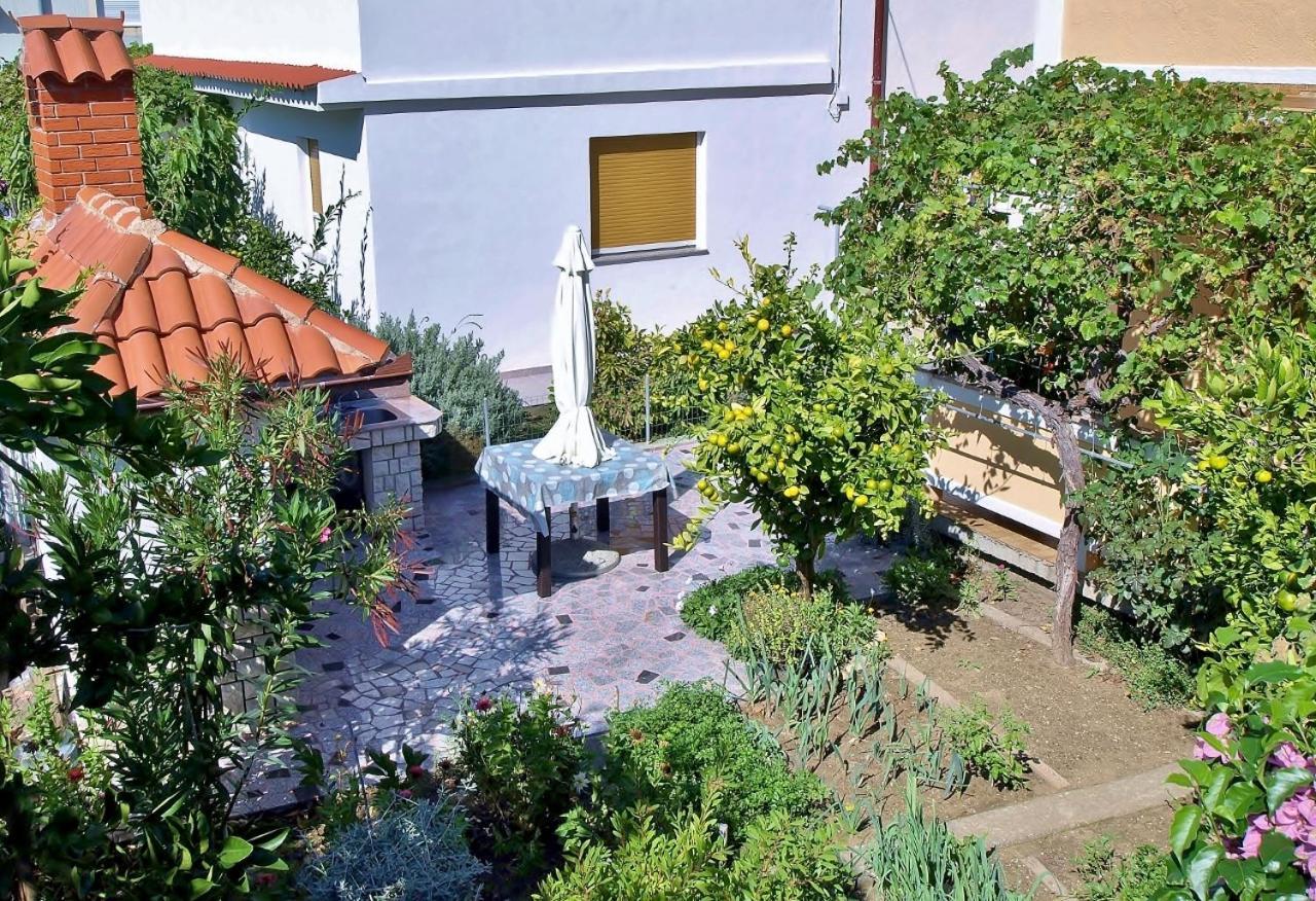 Apartments By The Sea Supetarska Draga - Donja, Rab - 4954 Kültér fotó