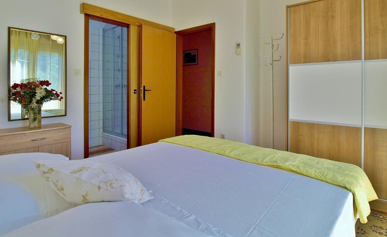 Apartments By The Sea Supetarska Draga - Donja, Rab - 4954 Szoba fotó